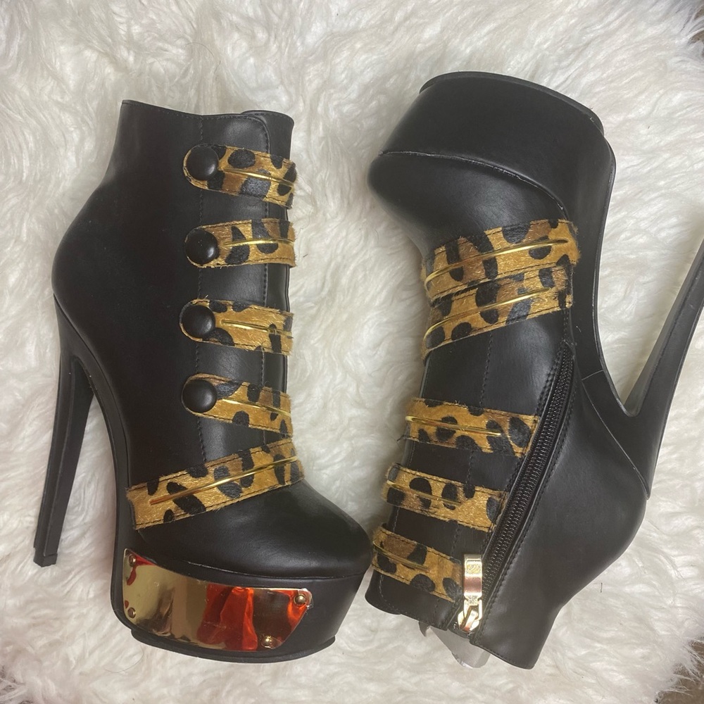 Leopard and black heels